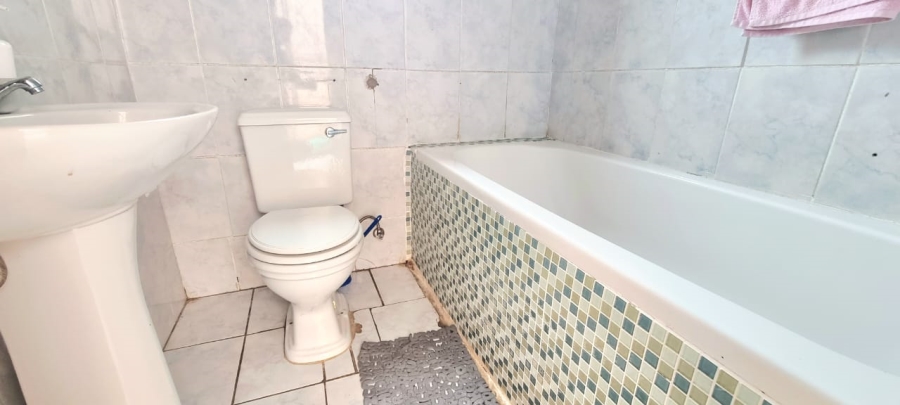 4 Bedroom Property for Sale in Mdantsane Nu 3 Eastern Cape